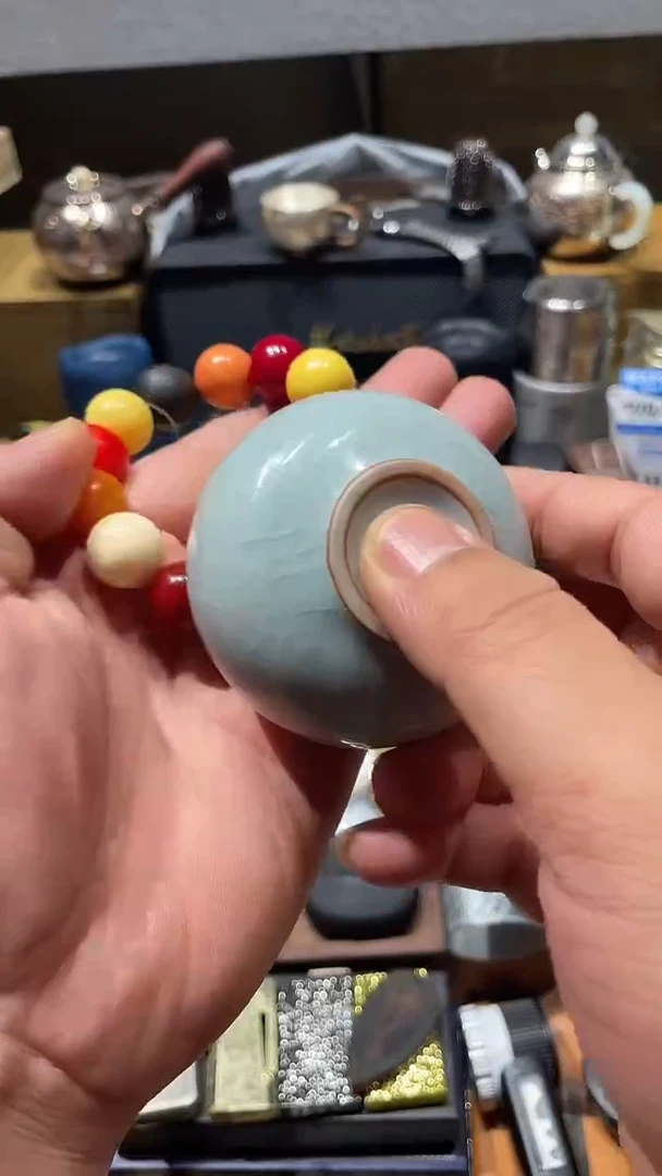 瓷片闪购商品 如图所示