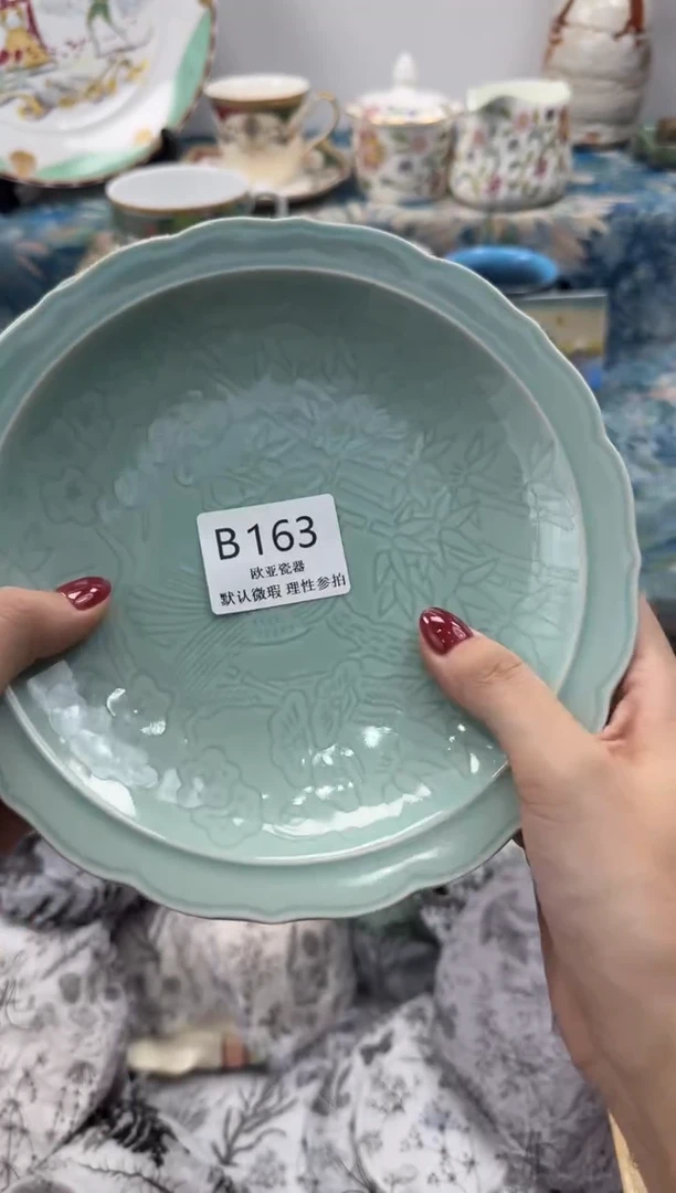 瓷片墨****璃           B163