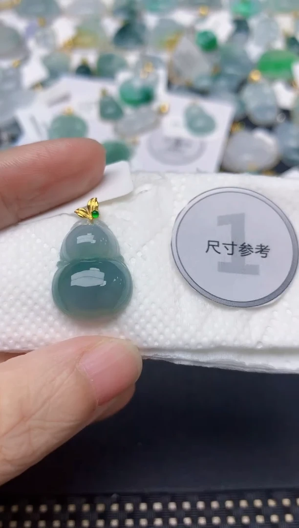颈饰18K金镶嵌翡翠天然缅甸A货翡翠