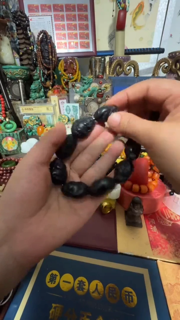 手串琥珀未镶嵌撤店清仓好物分享