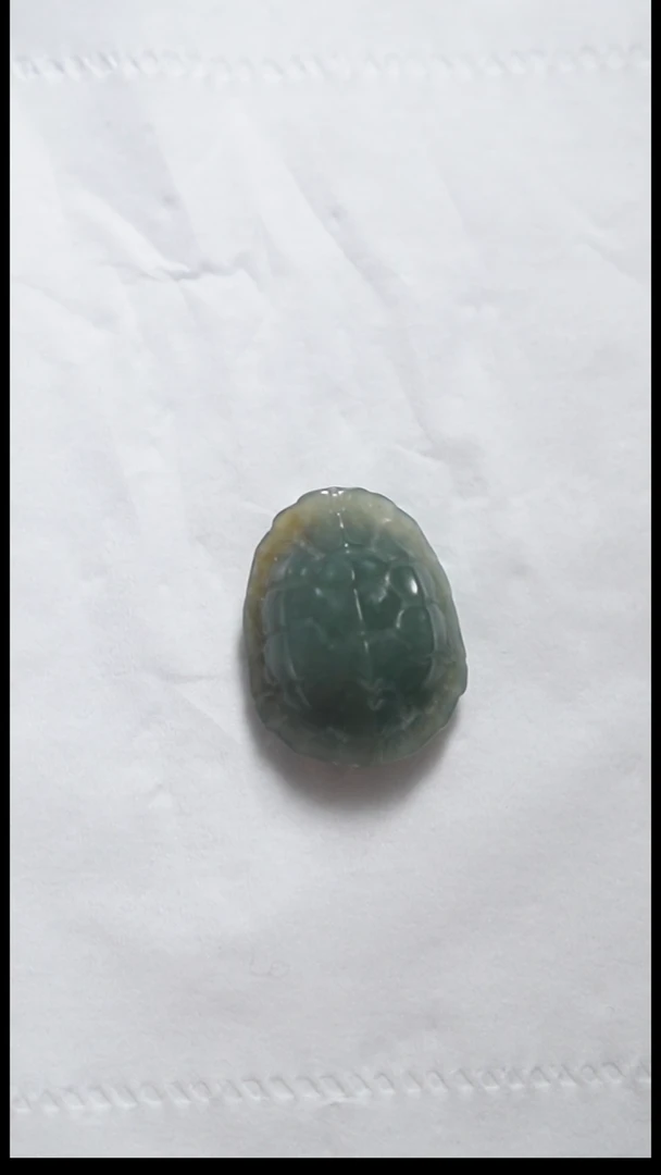 颈饰未镶嵌和田玉吊坠