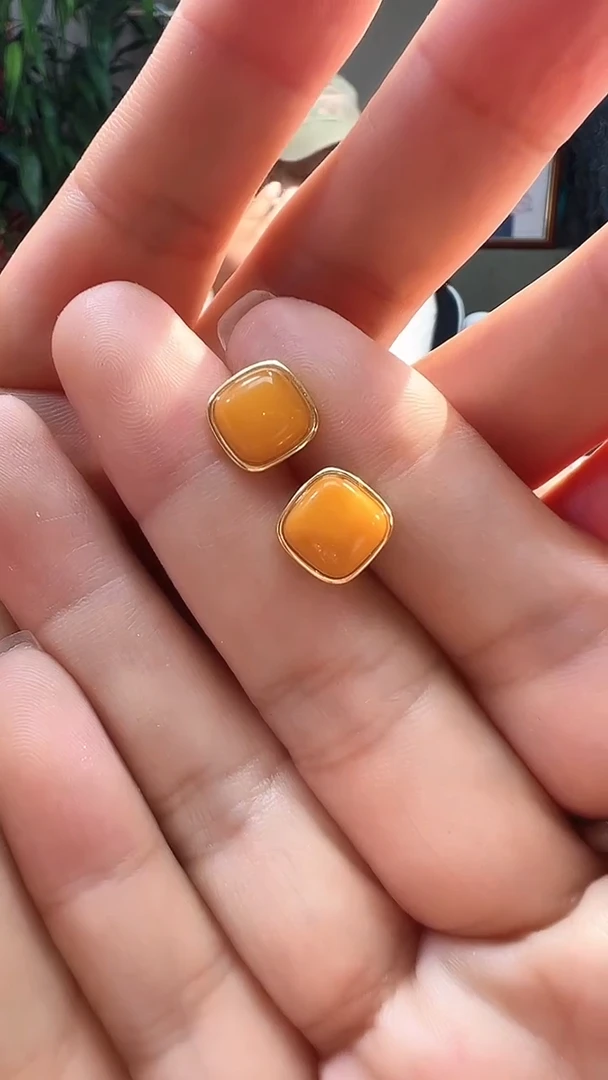 银S925镶嵌蜜蜡耳饰蜜蜡方耳丁一对    多样性拍一发一
