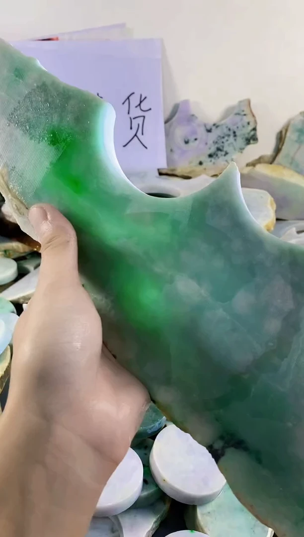 翡翠裸石纯天然A货翡翠131