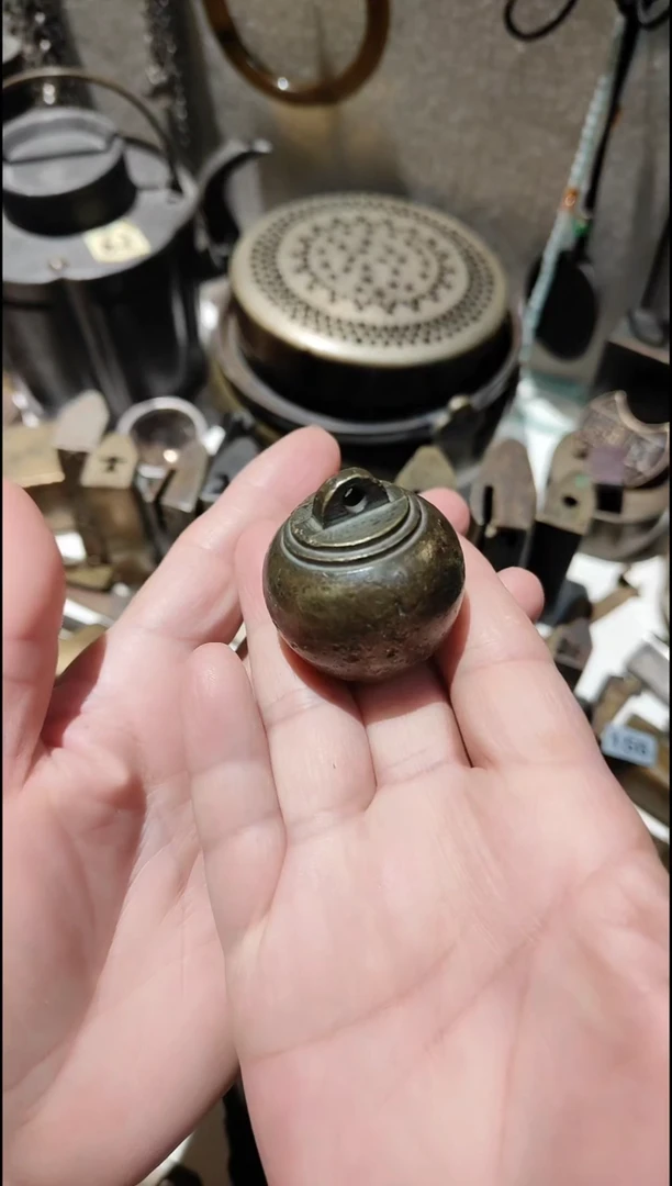 金属古典摆件家居摆件一个