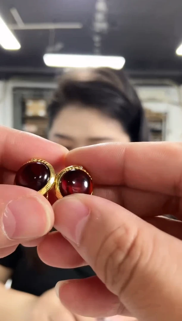 【闪购商品】血珀裸石银S925镶嵌多样性发其一，颜色微差