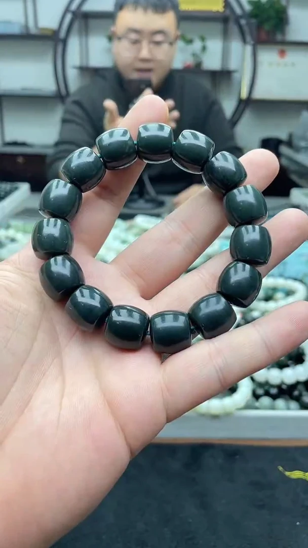 未镶嵌手串和田玉新疆塔县油青16