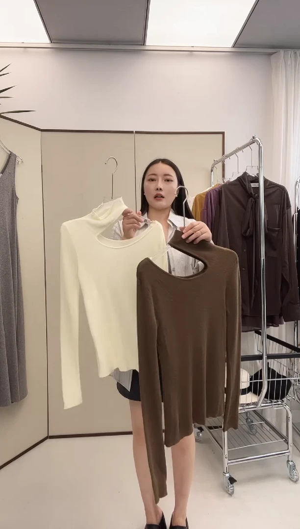 买手店定制 打底衣白色和咖色可选（折扣款no退no换）