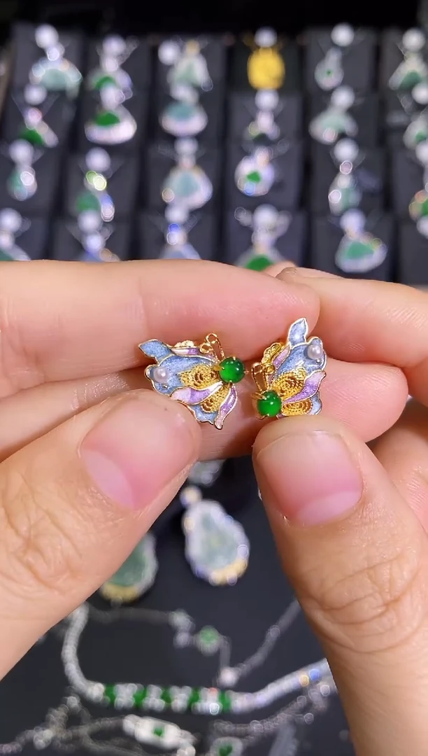 【闪购商品】翡翠耳饰银S925镶嵌珐琅彩蝴蝶耳钉
