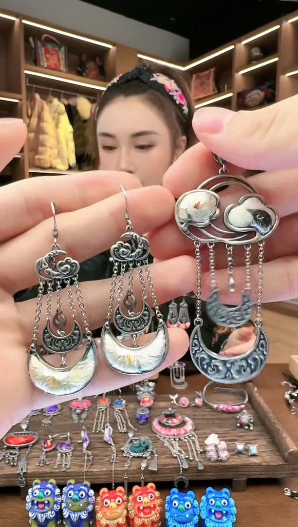 【闪购商品】织绣95黔东南苗族刺绣