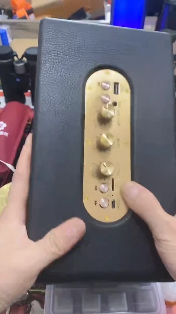 瓷片闪购商品 如图所示