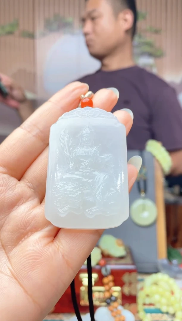 颈饰未镶嵌和田玉拍一发一