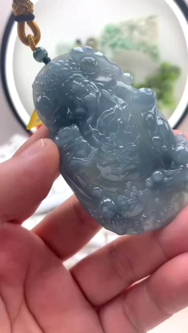 颈饰未镶嵌翡翠财神