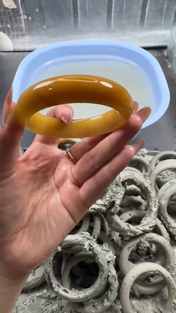 未镶嵌手镯石英质玉2