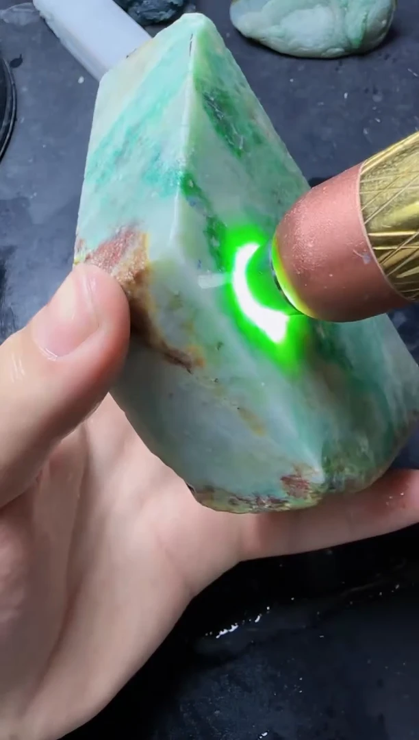 【闪购商品】翡翠颈饰未镶嵌205翡翠