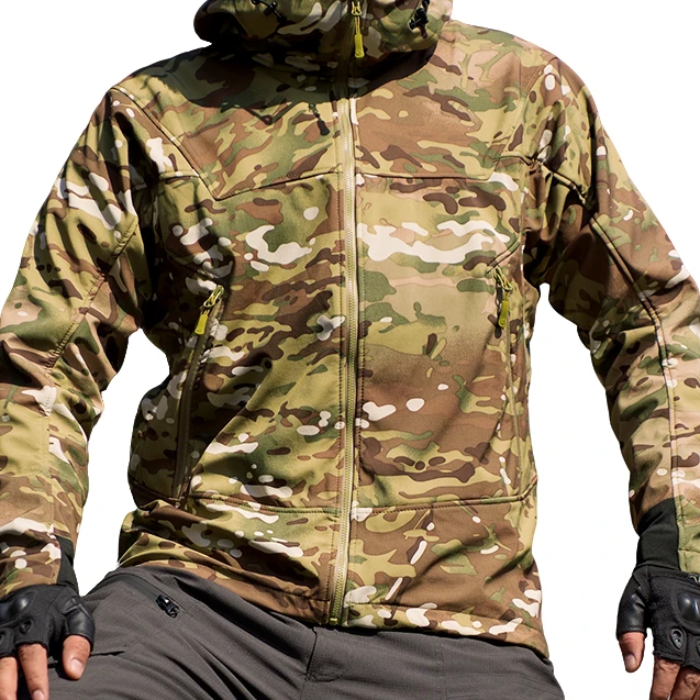 高端牛货GM春季户外防泼水休闲情侣软壳冲锋衣三防连帽夹克