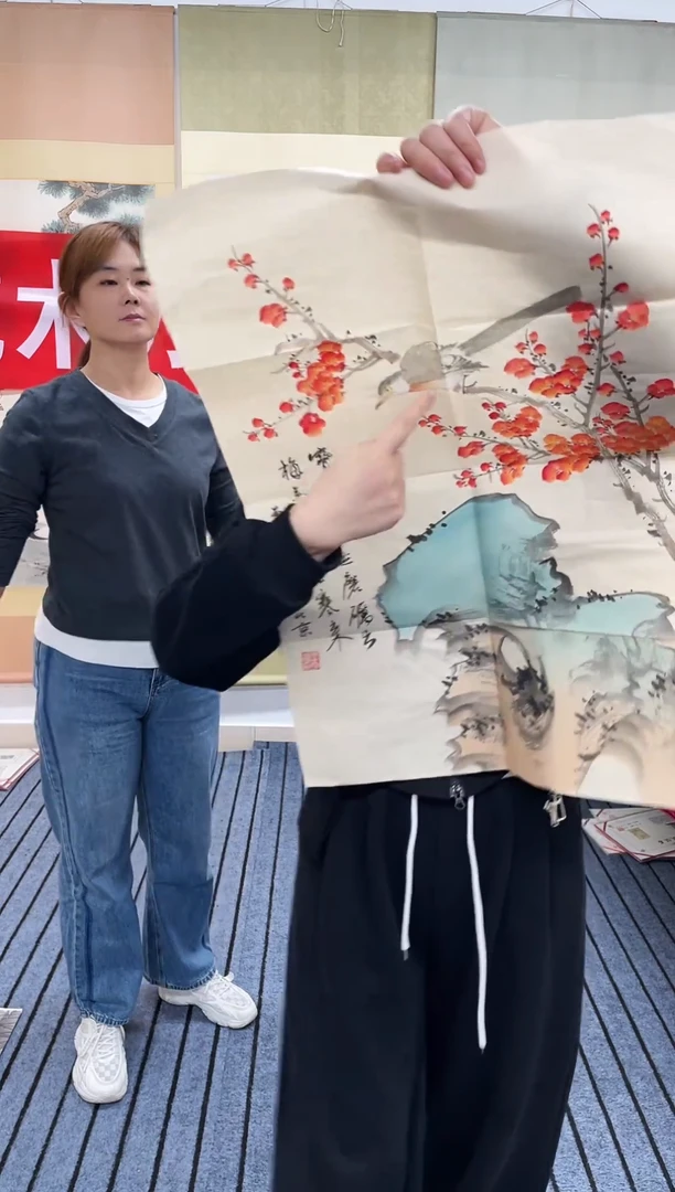 精品四尺开三花鸟