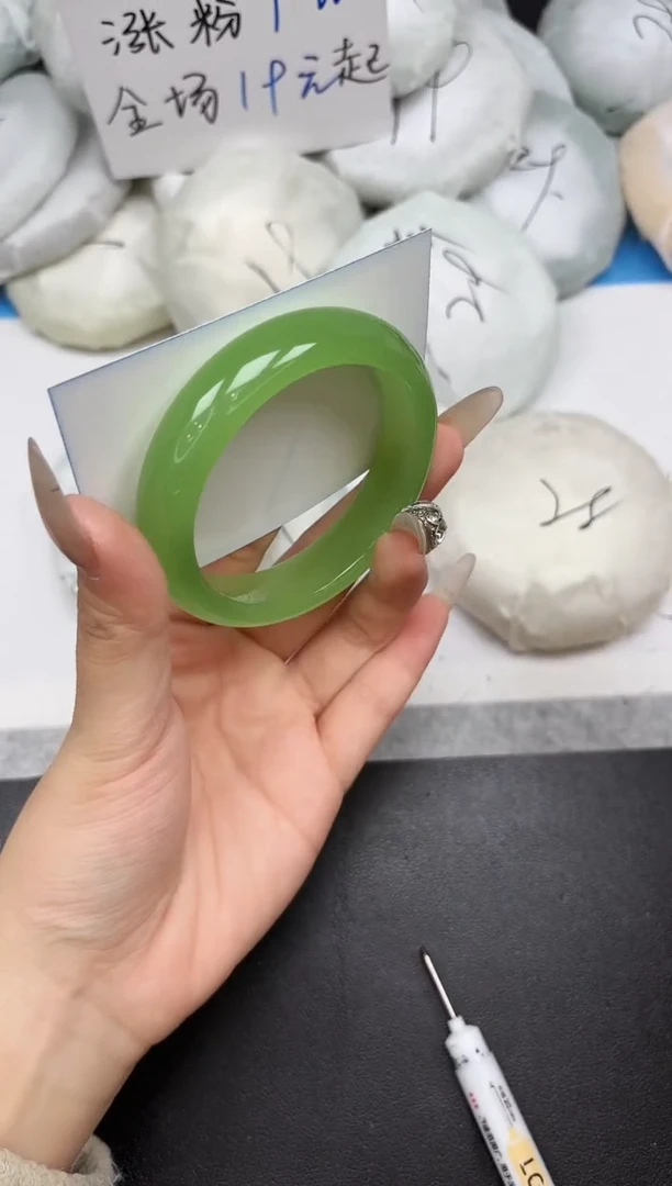 未镶嵌手镯石英质玉134-53-54