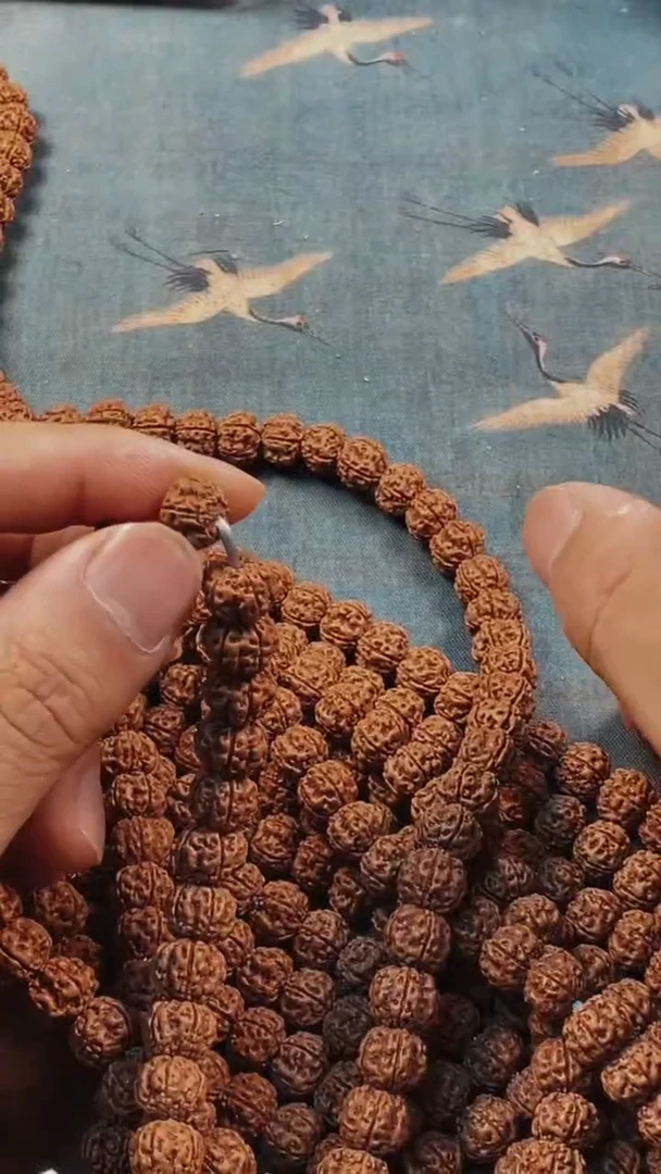 金刚菩提吊坠原生态老树战神梅花8-12mm