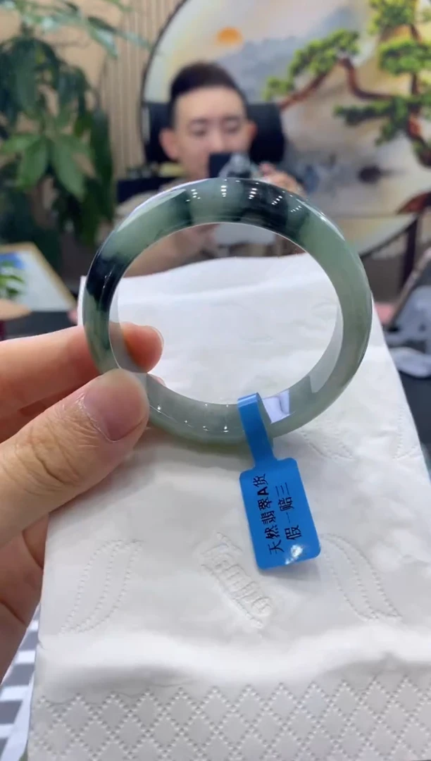 未镶嵌手镯翡翠47892