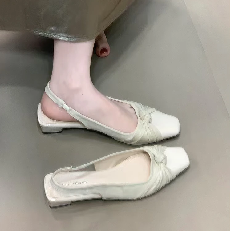 法式方头粉色包头凉鞋2025年温柔绸缎低跟后绊带凉拖鞋