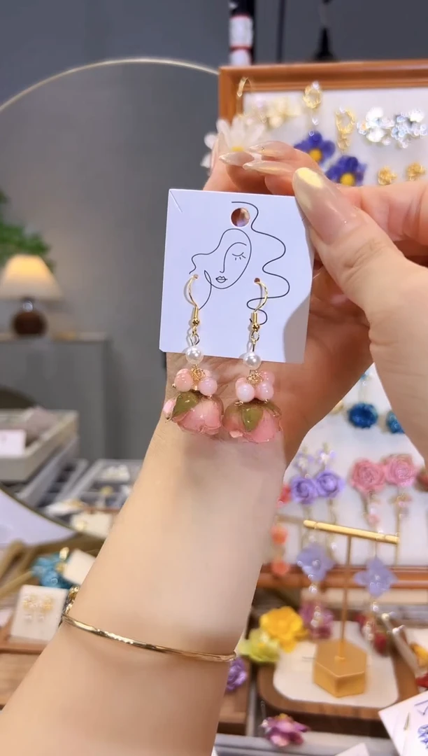 铜合金树脂925银粉色蔷薇耳钩