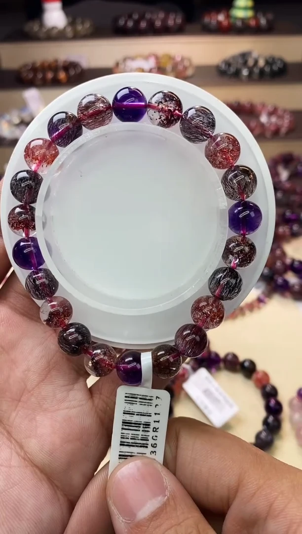 【闪购商品】水晶手链未镶嵌黑加仑超七单圈9m+