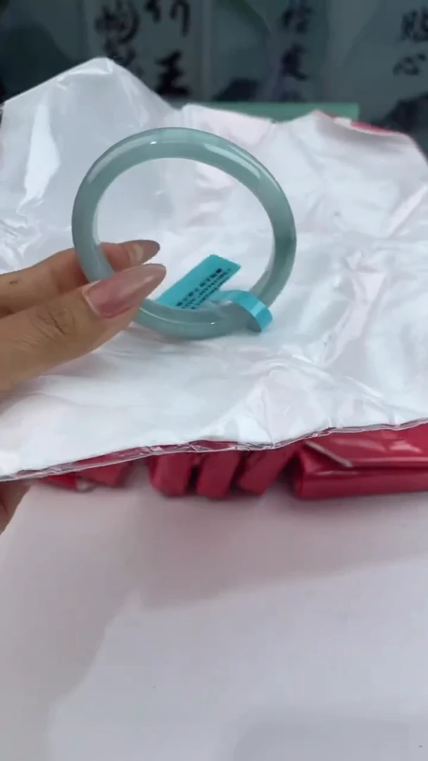 【闪购商品】翡翠手镯（贵妃镯）未镶嵌13翡翠手镯