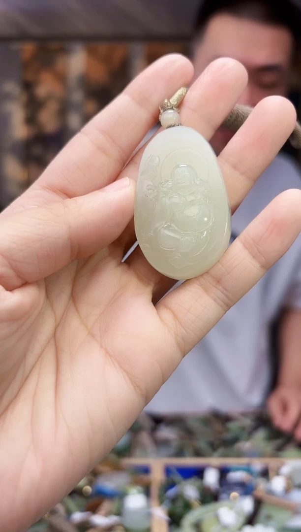 和田玉未镶嵌挂件拍一发一