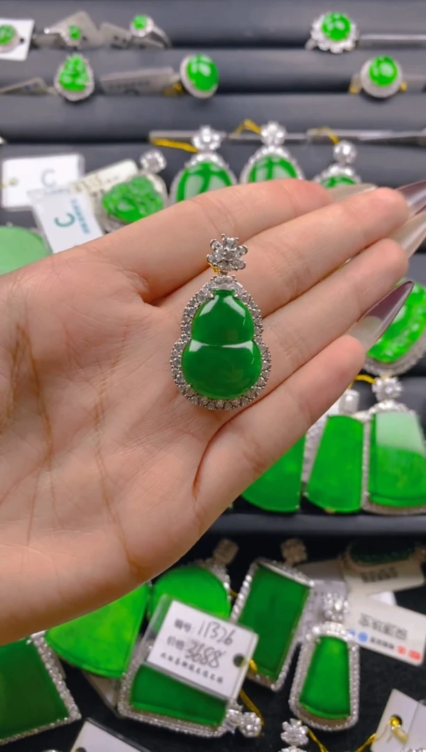 【闪购商品】翡翠颈饰银S925镶嵌11111111