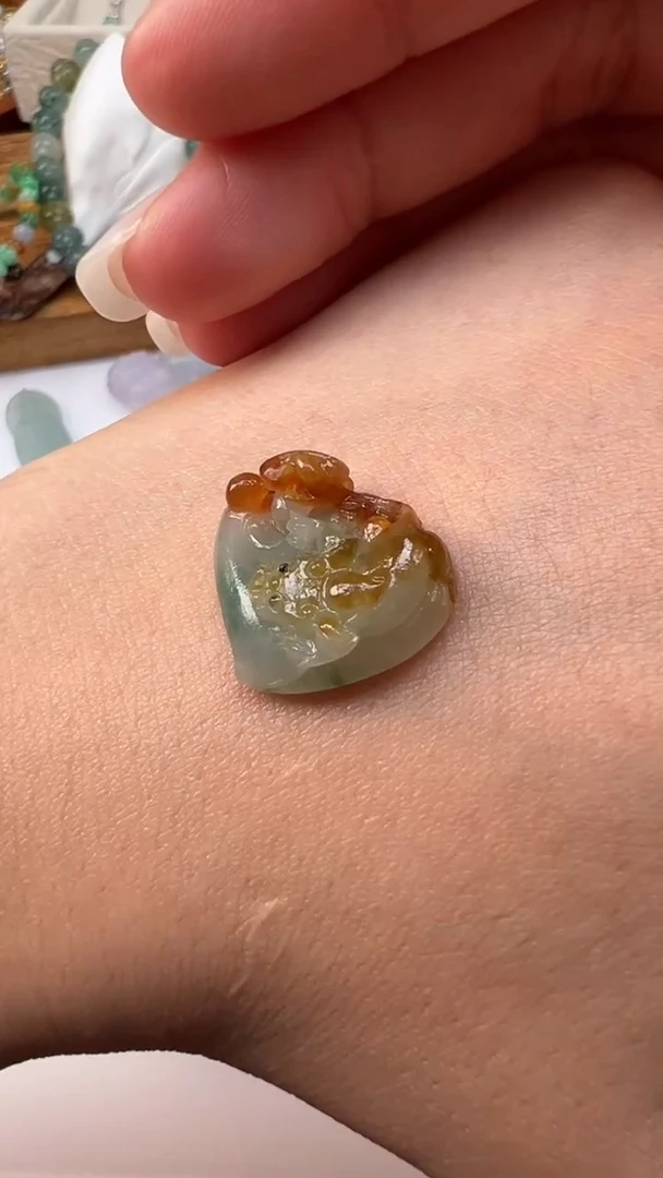 未镶嵌定制翡翠仿古草龙