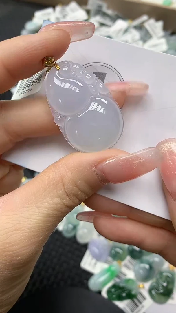 颈饰18K金镶嵌翡翠a货支持复检百元以上9元证书费自理