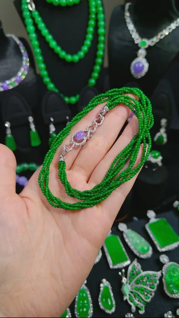 吊坠(不含链)18K金镶嵌翡翠珠链