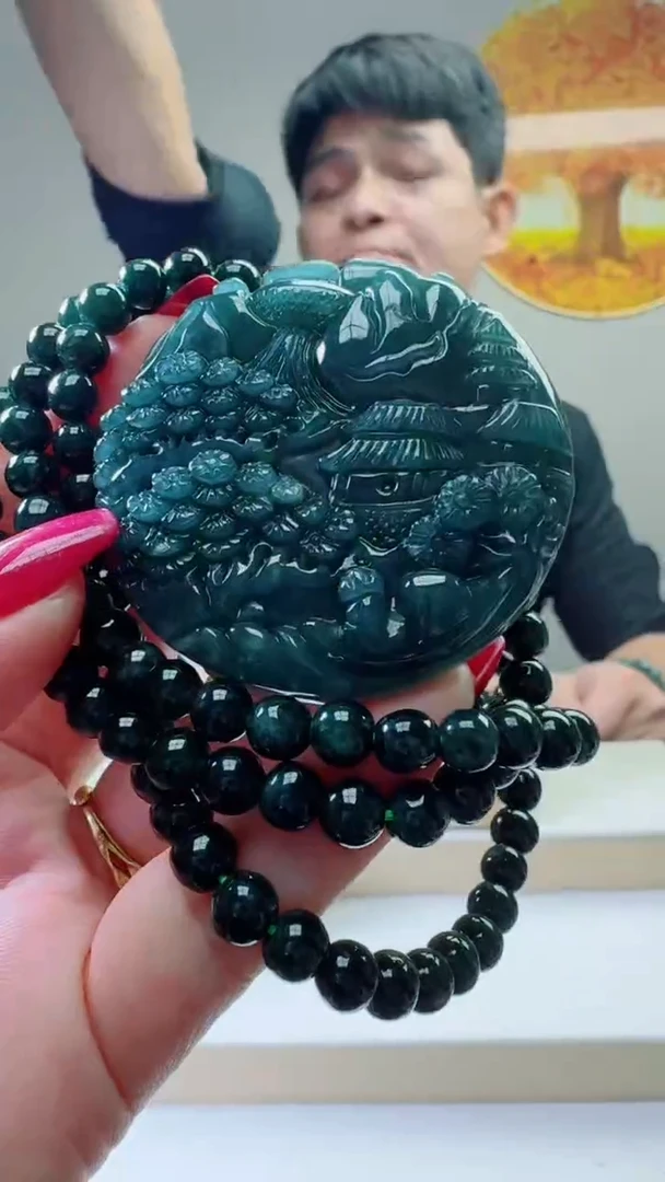 颈饰未镶嵌翡翠天然A货翡翠  多样性随机发其一