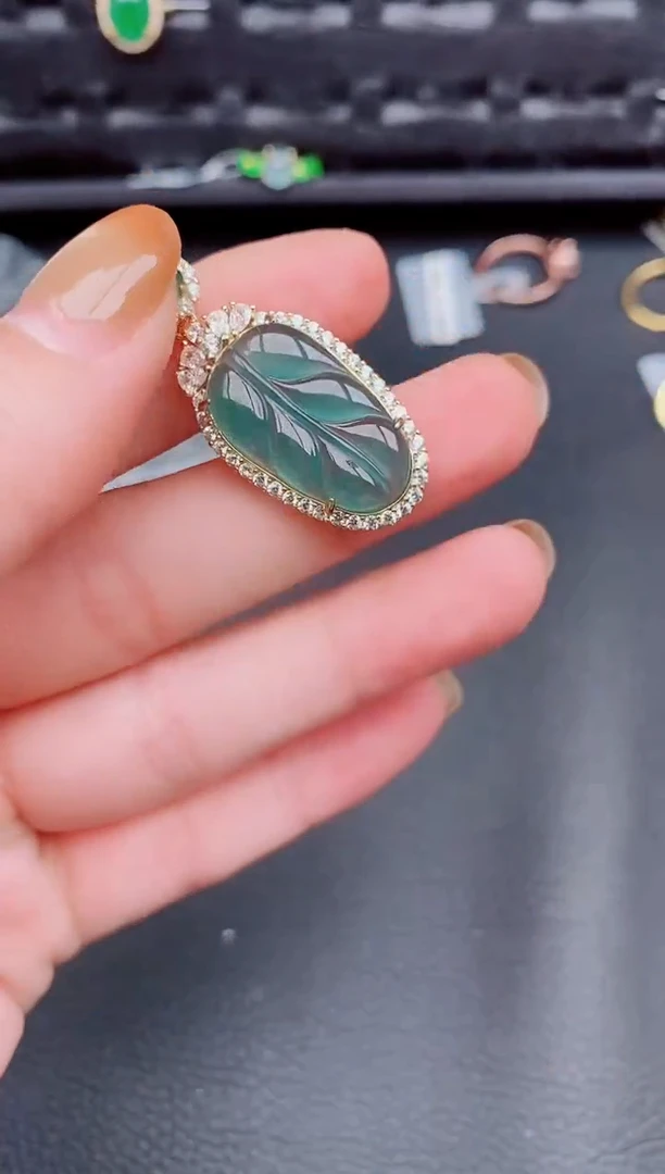 【闪购商品】翡翠颈饰银S925镶嵌天然a货翡翠371