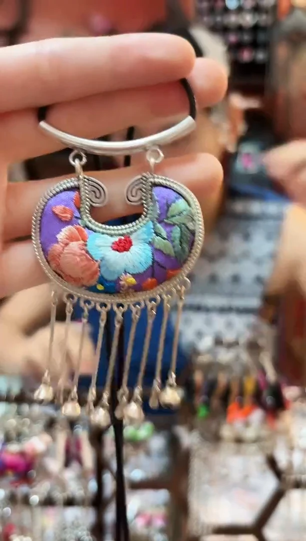 织绣云织谣民族风精美饰品   38