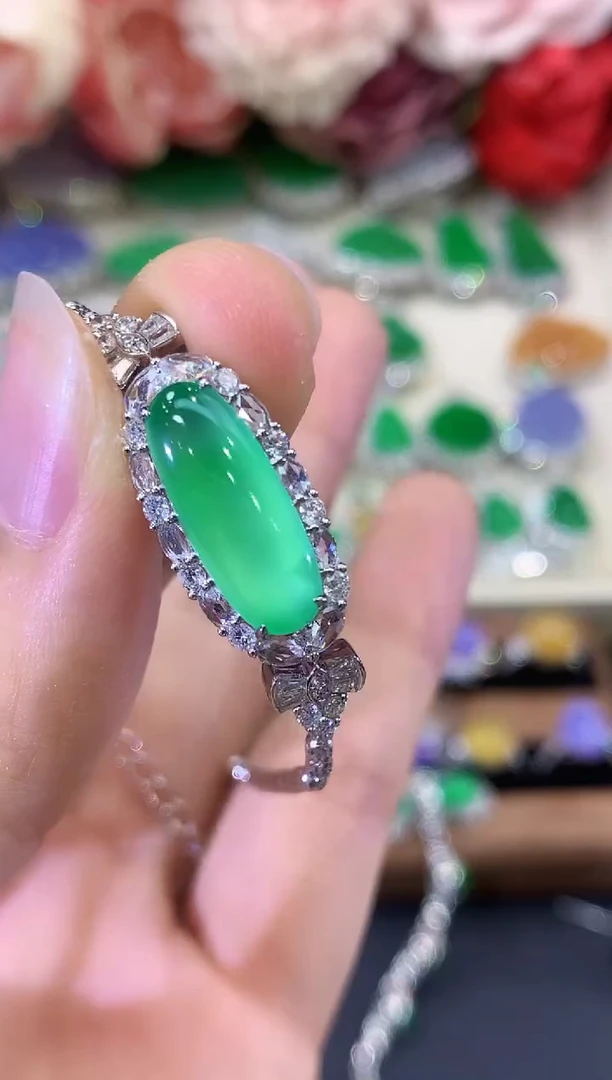 18K金镶嵌手链翡翠静***流C129