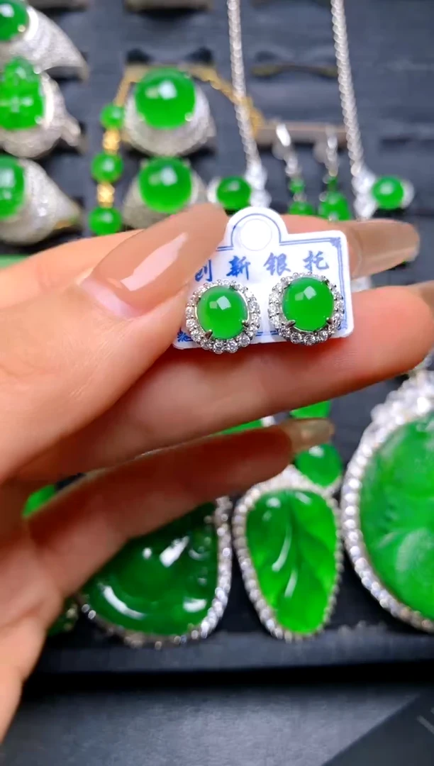 【闪购商品】翡翠耳钉银S925镶嵌耳钉