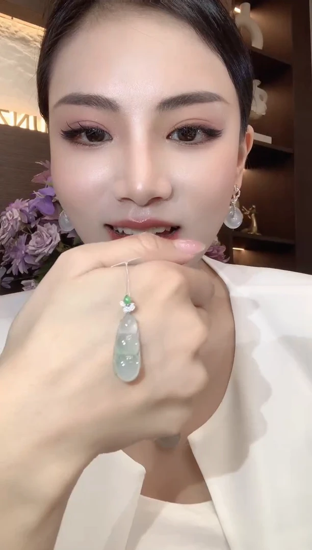 吊坠(不含链)18K金镶嵌翡翠A29
