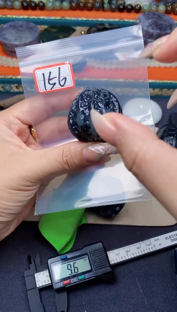 和田玉未镶嵌颈饰和田玉