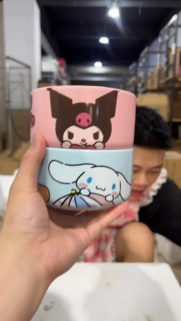 瓷片玉桂狗碗加库洛米碗