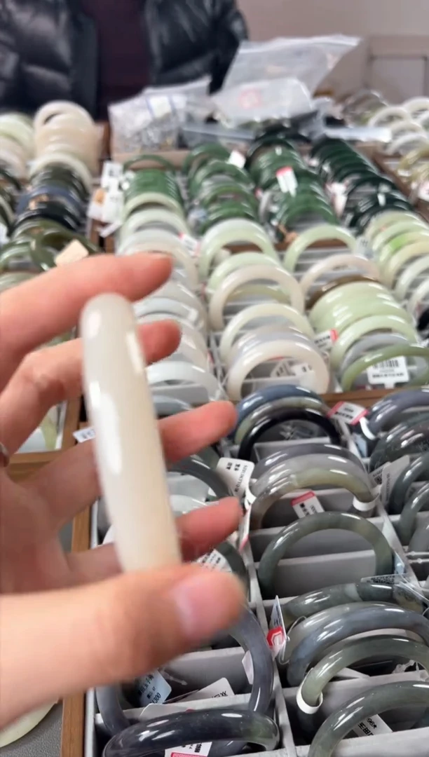 【闪购商品】和田玉手镯未镶嵌【大足石刻】天然和田玉玉镯