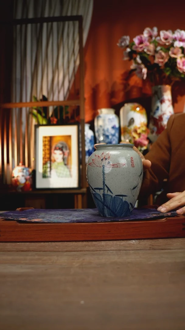 当代景德镇设计师釉下手绘陶瓷花瓶