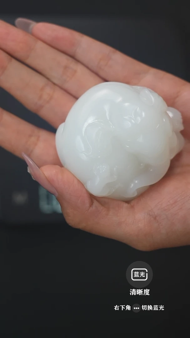 未镶嵌和田玉把件V*c和田玉