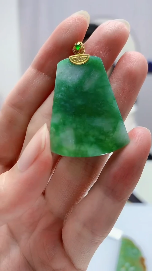 定制翡翠18K金镶嵌0405zm-毛货挂件80