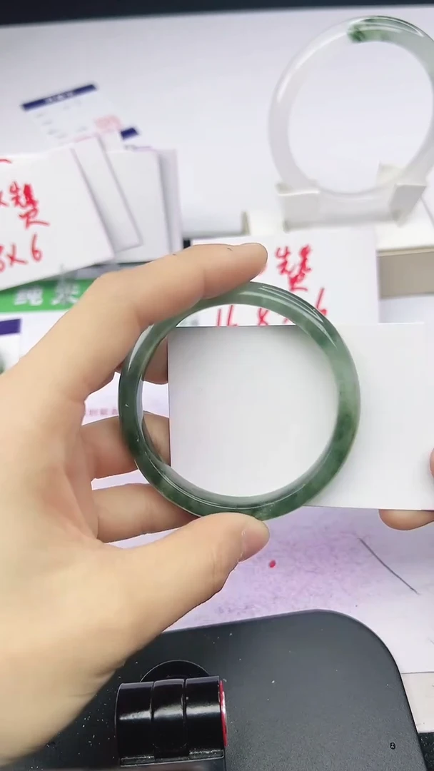 未镶嵌手镯石英质玉56-56/57