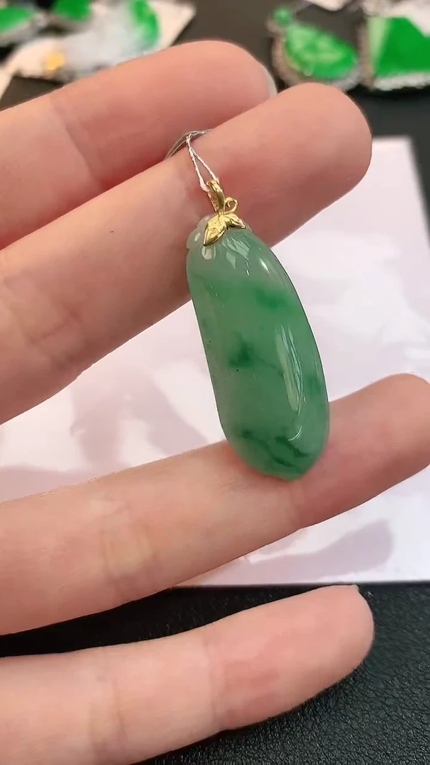 【闪购商品】翡翠颈饰18K金镶嵌赠礼物证书 敏