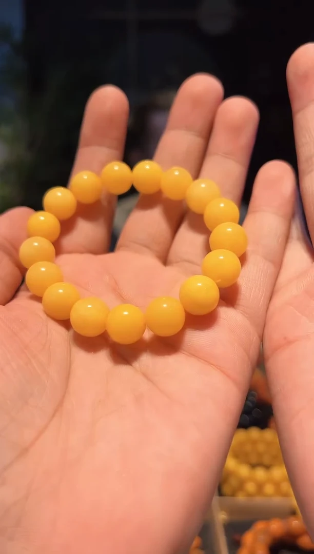 【闪购商品】蜜蜡手串未镶嵌11+(鸡油黄)