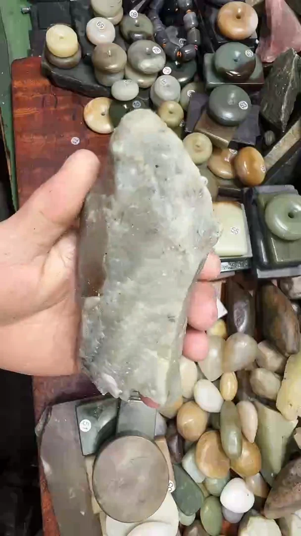 未镶嵌和田玉珠宝半成品1