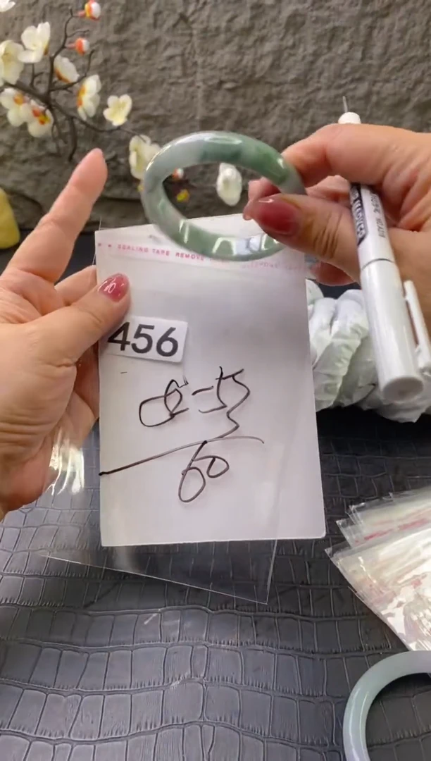 无非金属（按圈口价格加购）手镯