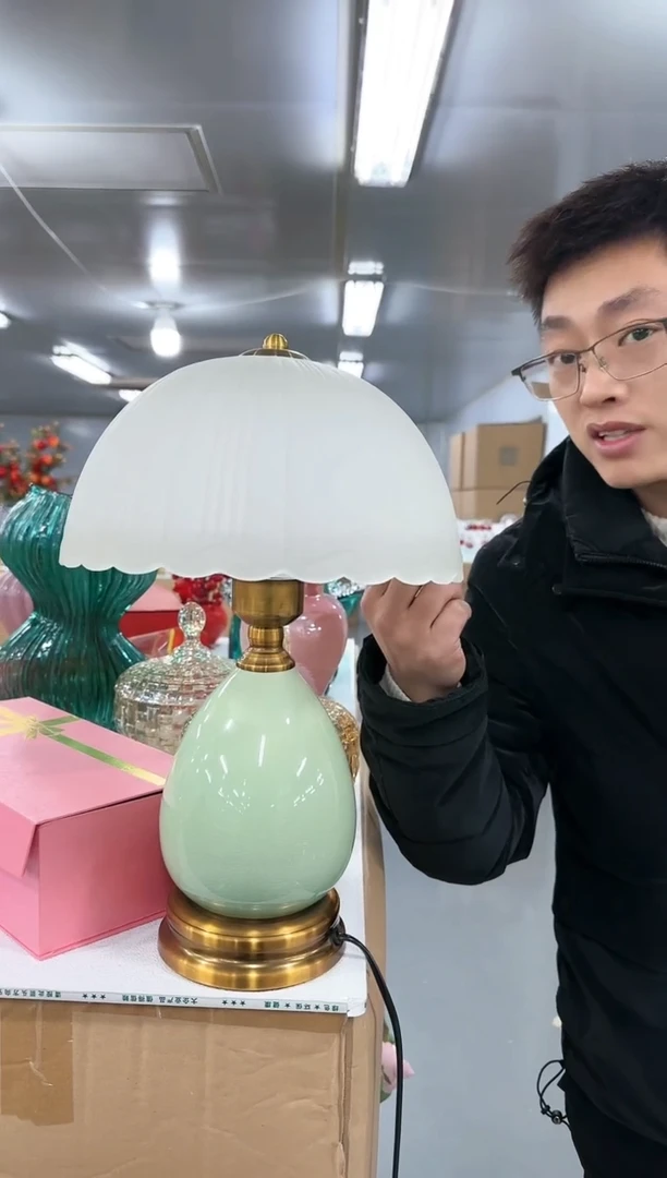 【闪购商品】玻璃云泰0019